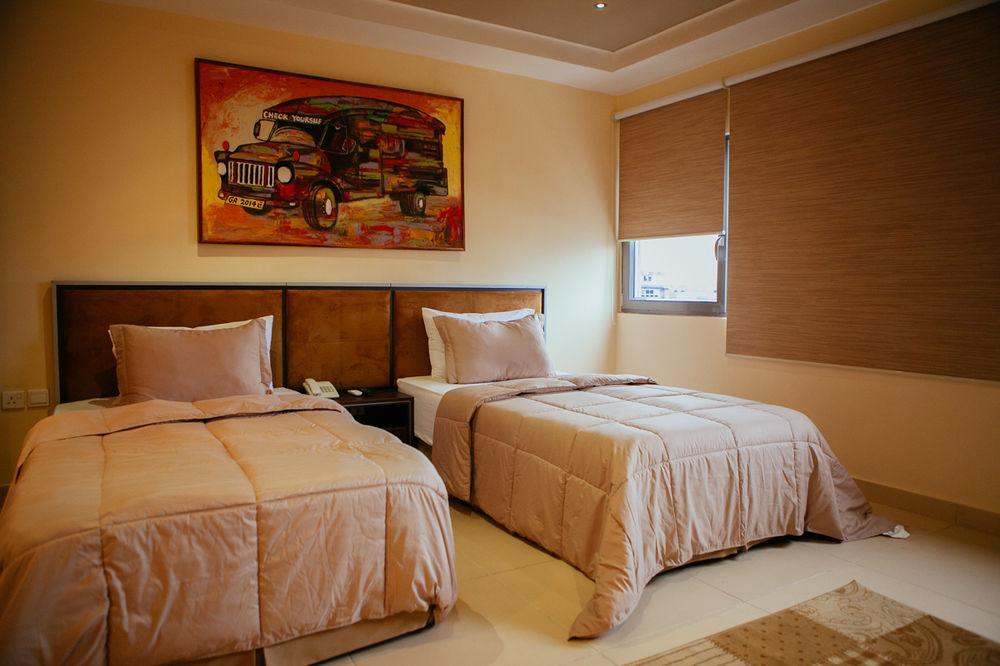 Frankie'S Foods And Rooms Accra Eksteriør bilde