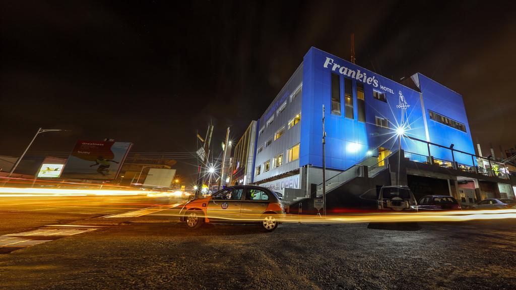 Frankie'S Foods And Rooms Accra Eksteriør bilde