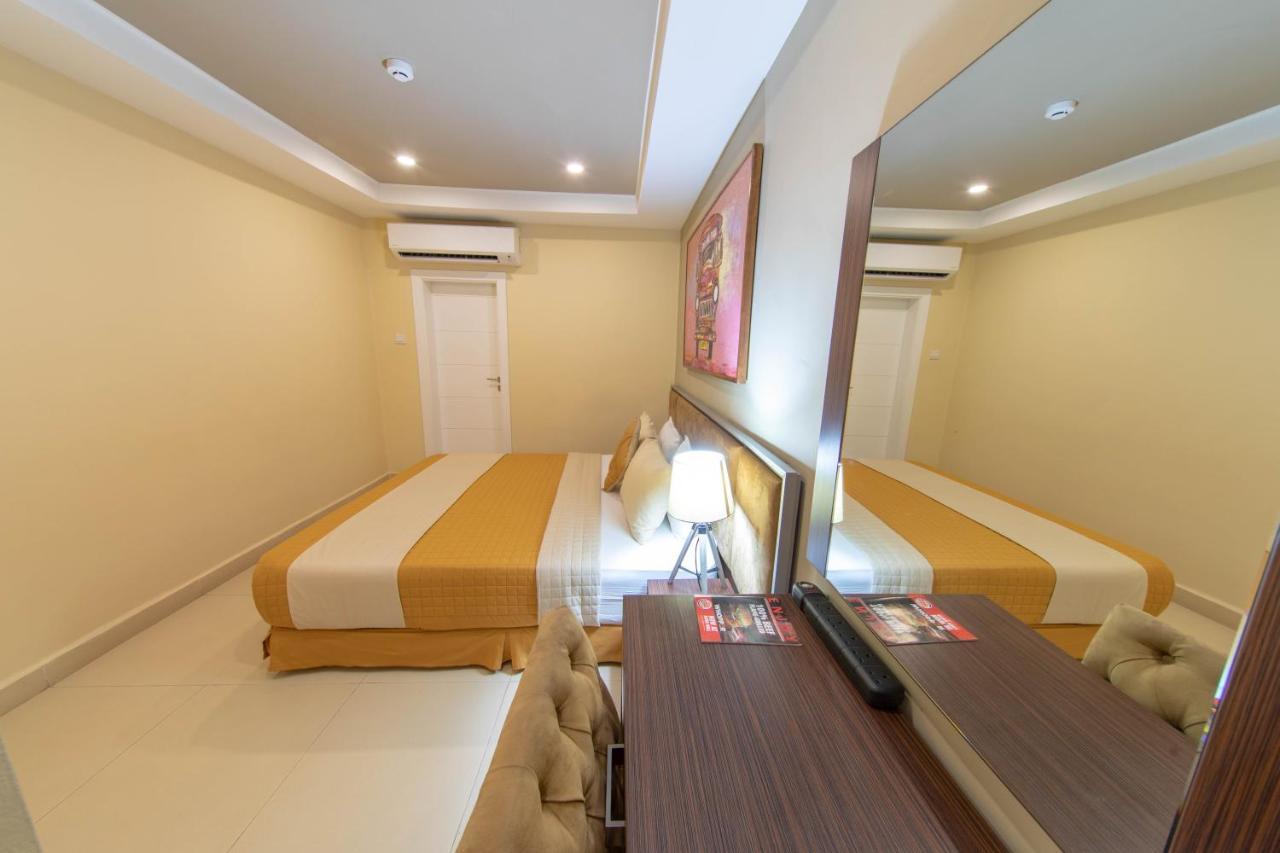 Frankie'S Foods And Rooms Accra Eksteriør bilde